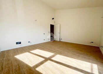 Villa Via Giacomo Leopardi, La Loggia - foto 39