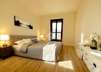 Villa Via Giacomo Leopardi, La Loggia - foto 2