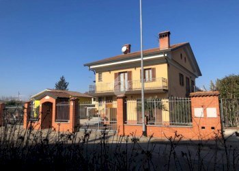 Villa Via Laghetto, Giussago - foto 1
