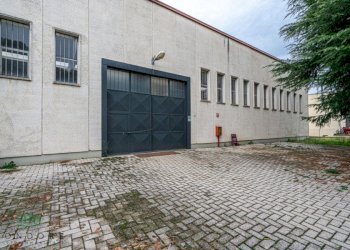 Capannone Via Friuli, Castel San Pietro Terme (zona Bolognina) - foto 4