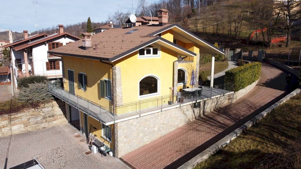 Facciata - Villa via Doni, 12, Monastero di Vasco - foto 3