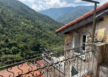 Vista - Trilocale via Santo Stefano, 3, Castel Vittorio - foto 1