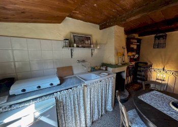 Cucina - Trilocale via Santo Stefano, 3, Castel Vittorio - foto 5