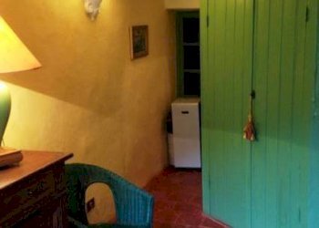 Stanza arredata - Trilocale via Santo Stefano, 3, Castel Vittorio - foto 42