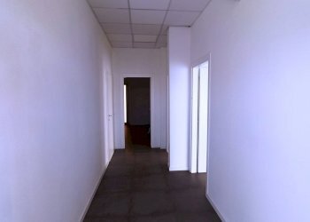 IMG_20240127_110239.jpg - Locale Commerciale Luni - foto 2