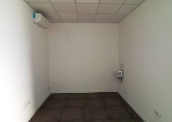 IMG_20240127_110146.jpg - Locale Commerciale Luni - foto 5