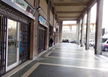 DSC09810.JPG - Locale Commerciale Via Tullio Molteni 7R 9R, Genova - foto 4