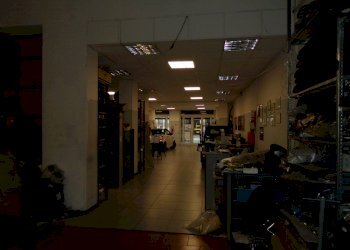 DSC09801.JPG - Locale Commerciale Via Tullio Molteni 7R 9R, Genova - foto 7