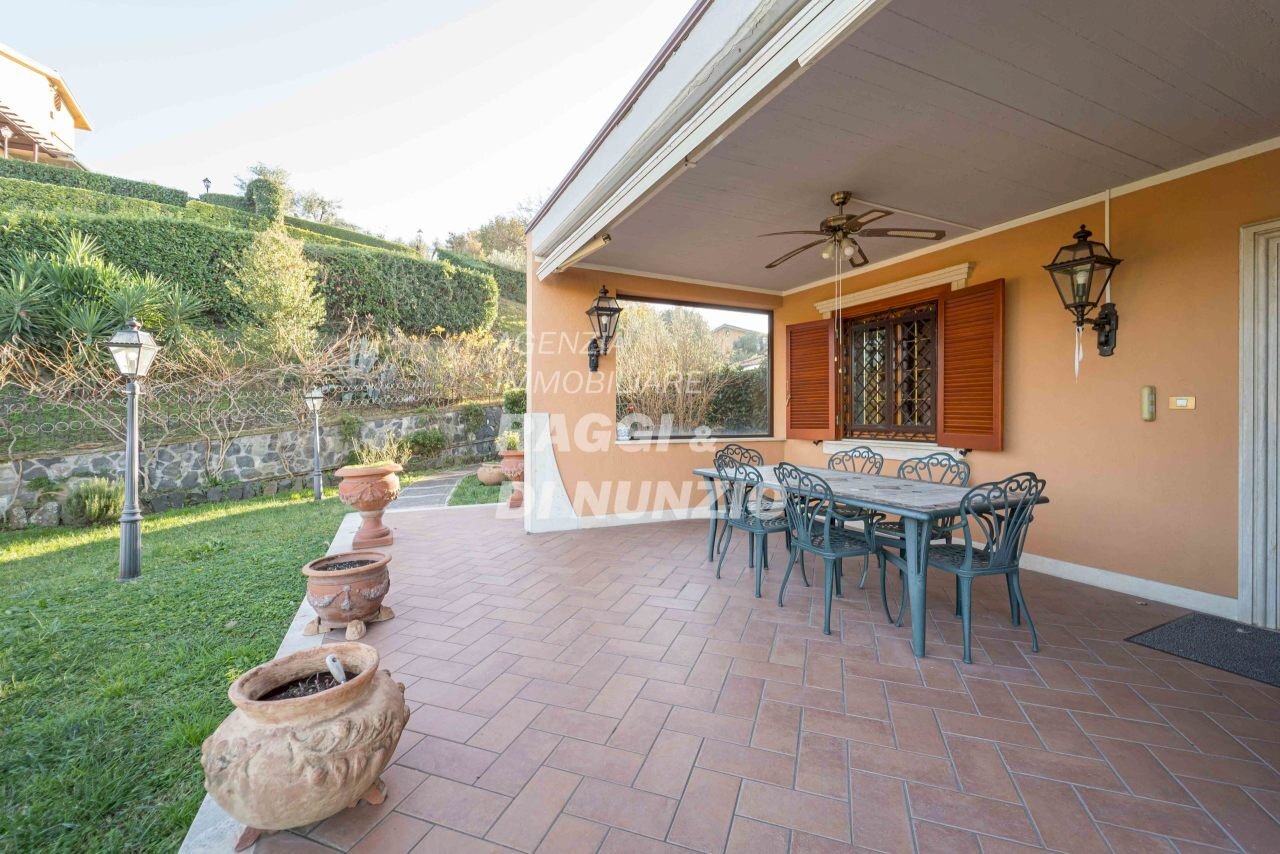 0002.jpg - Villa Via di Grotte Maria 1, Frascati - foto 3