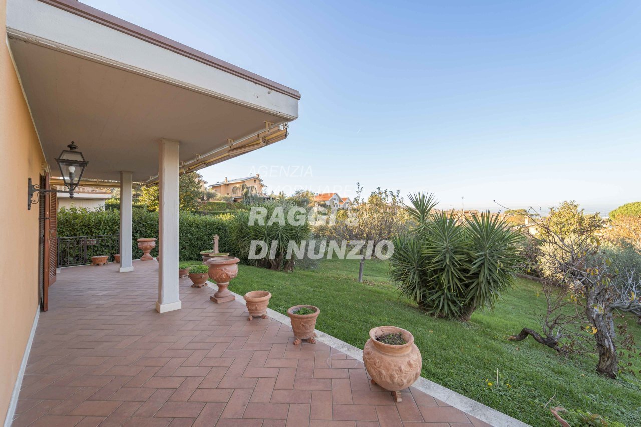 0003.jpg - Villa Via di Grotte Maria 1, Frascati - foto 2