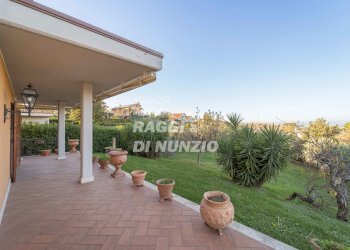 0003.jpg - Villa Via di Grotte Maria 1, Frascati - foto 2