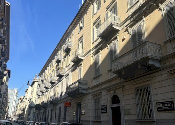 Palazzo - Ufficio via San Quintino, 16, Torino (zona Centro) - foto 1