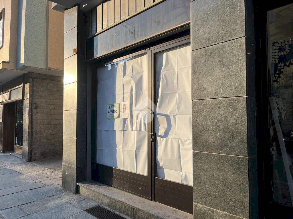 Shop Corso Piemonte, Saluzzo - photo 1