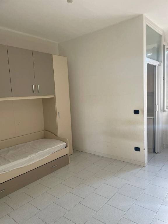 interno - One-room apartment viale Partigiani, Pavia - photo 2