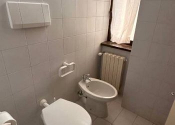 BAGNO - Ufficio via Candelo, 28, Biella - foto 9
