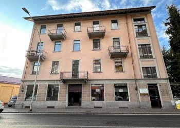 FACCIATA - Shop via Candelo, 28, Biella - photo 28