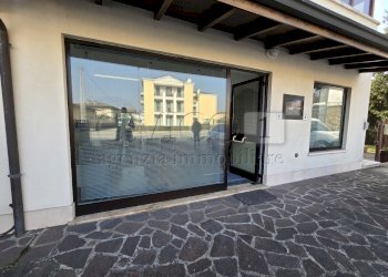 Esterno - Non Alimentare Via Veneto 8, Castegnero - foto 6