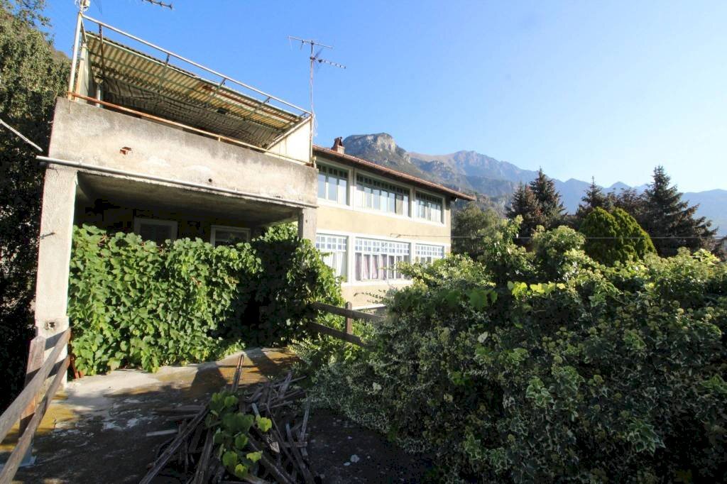 Facciata - Villa via Menabreaz, 76, Chatillon - foto 3