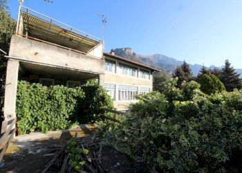 Facciata - Villa via Menabreaz, 76, Chatillon - foto 3
