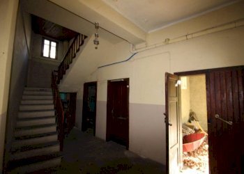 Scala interna - Villa via Menabreaz, 76, Chatillon - foto 5