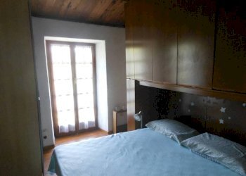 Camera da letto - Independent house at auction via Steneri, Avegno - photo 7