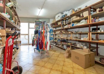 Deposito Fiumefreddo (15).jpg - Commercial Premises Via Antonio Gramsci 3434, Fiumefreddo di Sicilia - photo 3