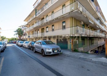 Deposito Fiumefreddo (29).jpg - Commercial Premises Via Antonio Gramsci 3434, Fiumefreddo di Sicilia - photo 4