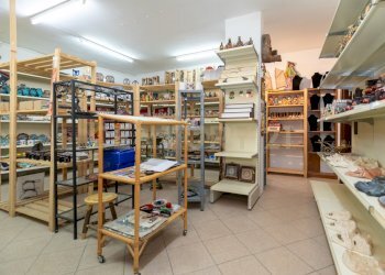 Deposito Fiumefreddo (8).jpg - Commercial Premises Via Antonio Gramsci 3434, Fiumefreddo di Sicilia - photo 11