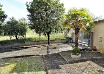 ESTERNO - Villa Montemarciano - foto 3