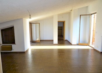 MANSARDA - Villa Montemarciano - foto 23