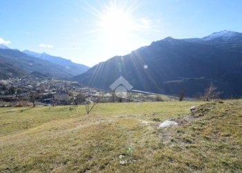 Building land Frazione la Tour, Chatillon - photo 2