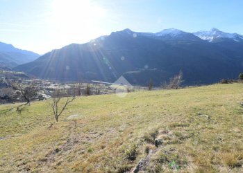 Building land Frazione la Tour, Chatillon - photo 3