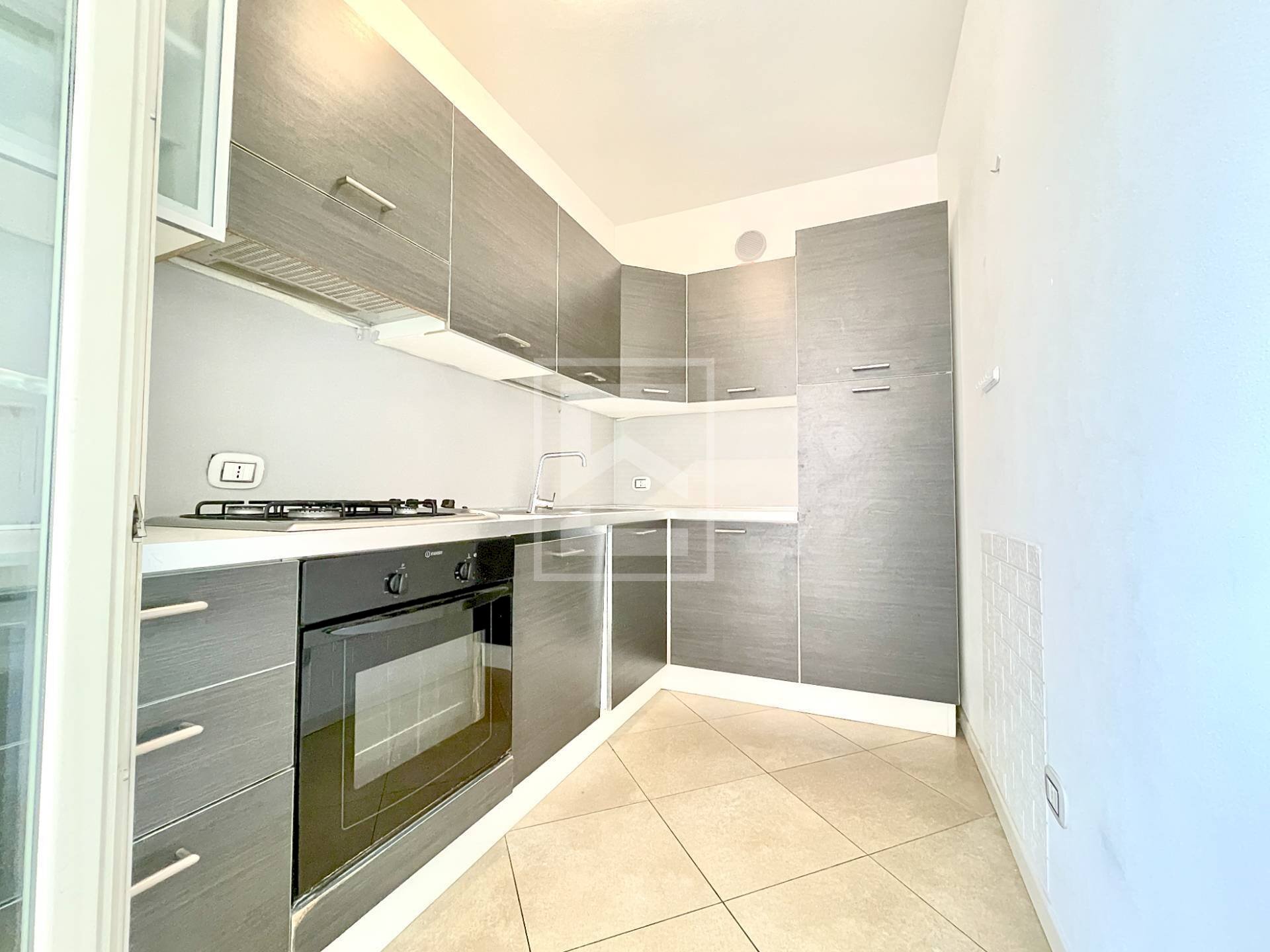 Three-room apartment via San Zeno, Desenzano del Garda - photo 3