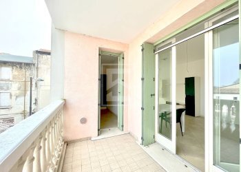 Three-room apartment via San Zeno, Desenzano del Garda - photo 2