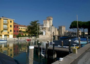 Bar - Tabacchi - Ricevitoria via xx5 aprile, Sirmione - foto 17