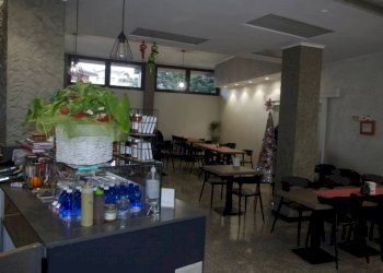 Interno non residenziale - Bar Tavola Calda - Fredda corso Sempione, 11, Gallarate - foto 4