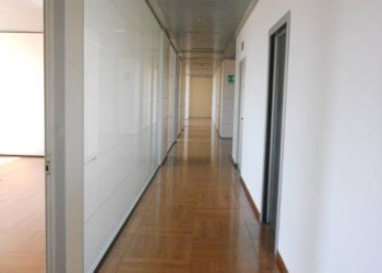 . - Ufficio via Roberto Lepetit, 40, Lainate - foto 17