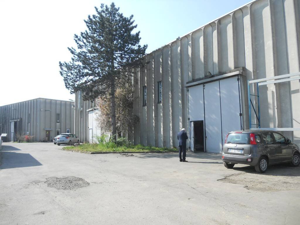 Facciata - Capannone via Galileo Galilei, Cornaredo - foto 3