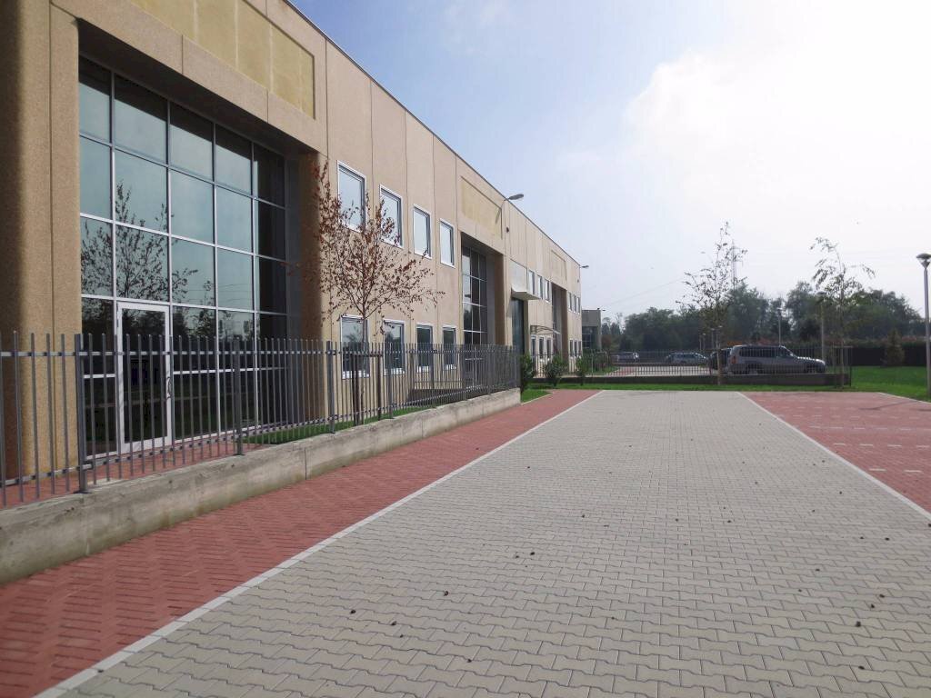 . - Capannone via Monte Grappa, 40, Arese - foto 3