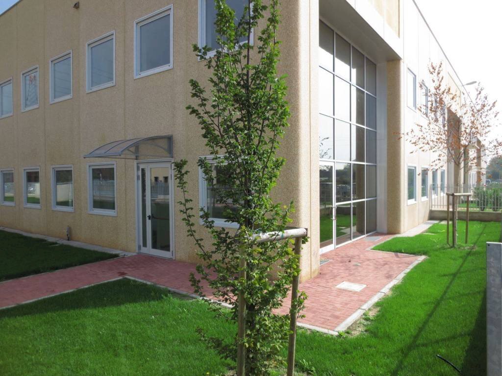 e - Capannone via Monte Grappa, 40, Arese - foto 1