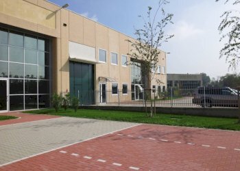 Magazzino - Capannone via Monte Grappa, 40, Arese - foto 4