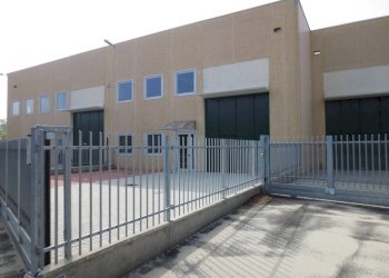 Magazzino - Capannone via Monte Grappa, 40, Arese - foto 6