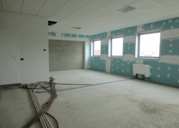 Magazzino - Capannone via Monte Grappa, 40, Arese - foto 9