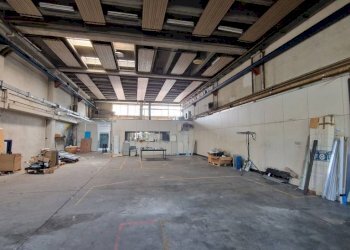 . - Capannone via Piave, Pero - foto 16