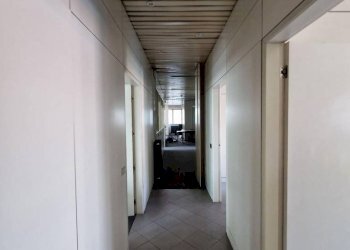 . - Capannone via Piave, Pero - foto 23