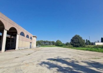 Facciata - Capannone via Valera, 16, Rho - foto 5