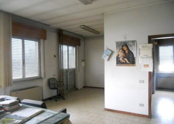 . - Capannone strada Statale del Sempione, 191, Pero - foto 12