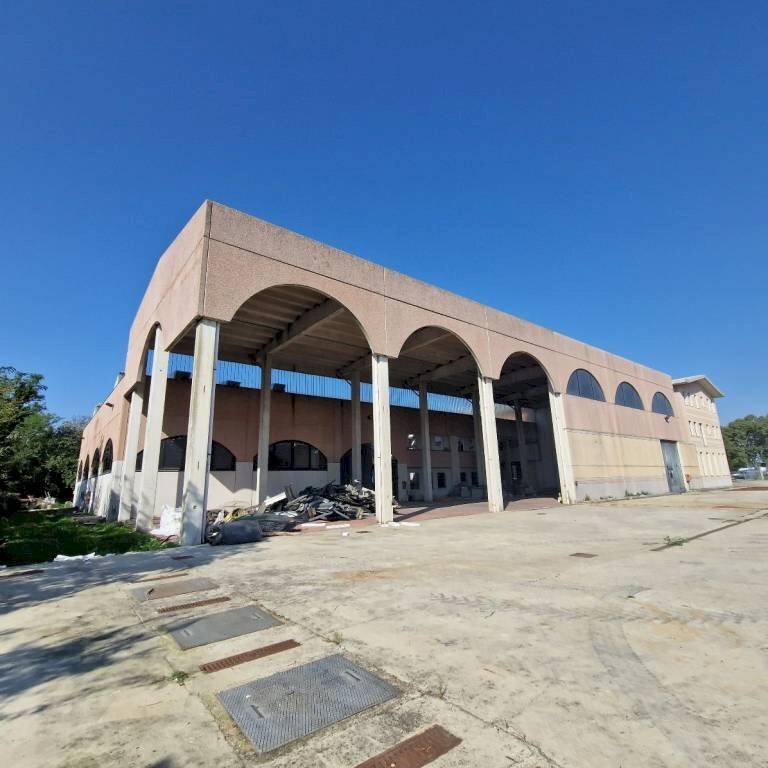 Magazzino - Capannone via Valera, 16, Rho - foto 2