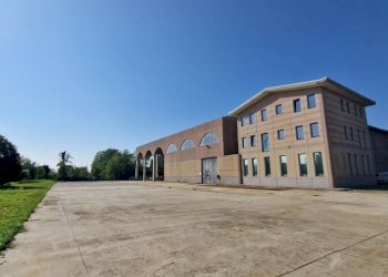 Facciata - Capannone via Valera, 16, Rho - foto 1