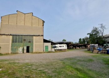 . - Capannone strada Statale del Sempione, 191, Pero - foto 5